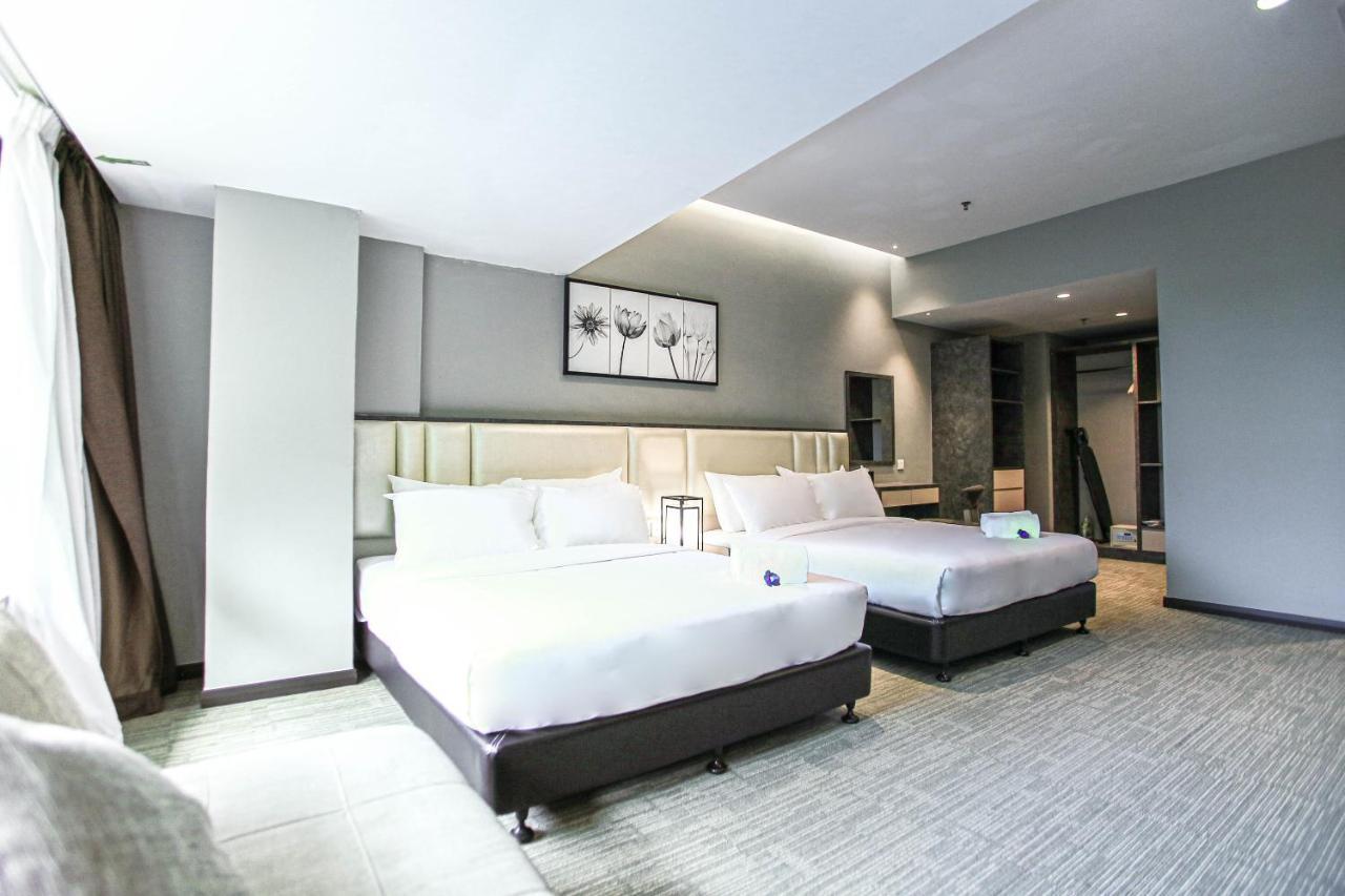 Fives Hotel Dnp Johor Bahru Exterior photo